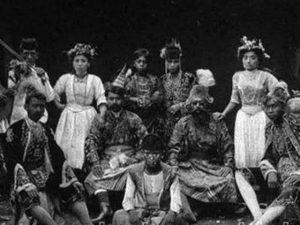 Wayang Senggol Wayang Senggol