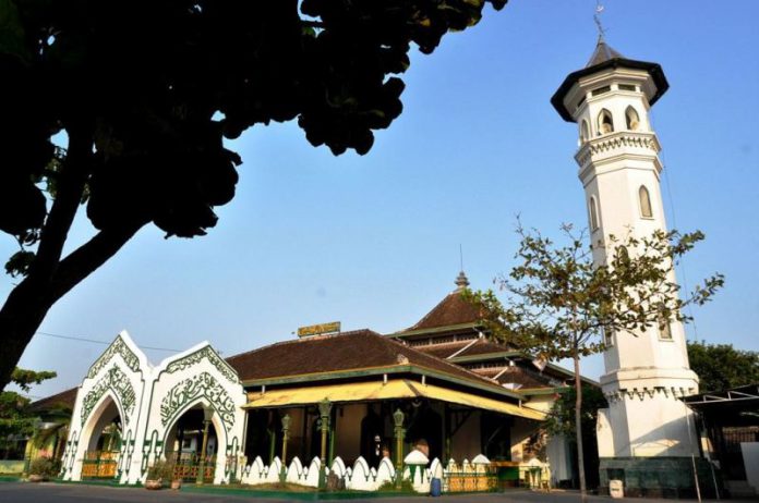 Masjid Al Wustho, Masjid Keraton Pura Mangkunegaran