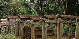 Kuburan di Atas Tanah Dayak Benuaq, Kalimantan