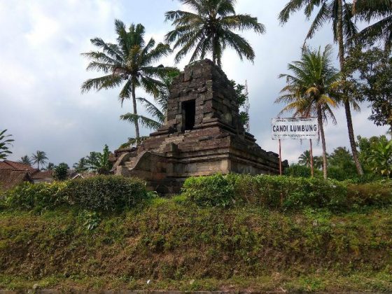 Candi Lumbung Sengi di Kabupaten Magelang